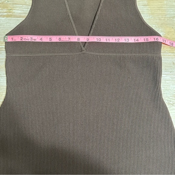 NWOT Aritzia Babaton Deep V Ribbed Sculpt Knit Mini Dress Rich Mocha Brown Sz XL - Picture 7 of 8